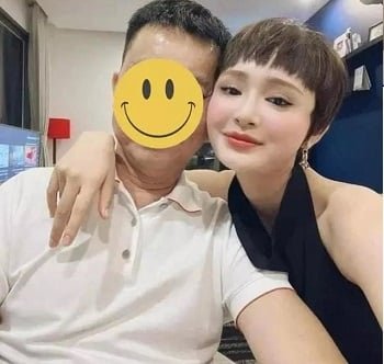ทั้งคู่คือ