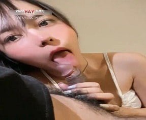 ลูกสาวของภรรยาของเขาถูกจัดฉากโดยพ่อเลี้ยงของเขา