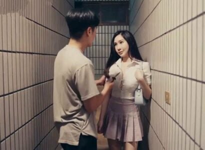 ผู้อำนวยการบังคับให้พนักงานหญิงเข้านอนกับลูกค้าเพื่อทำข้อตกลง
