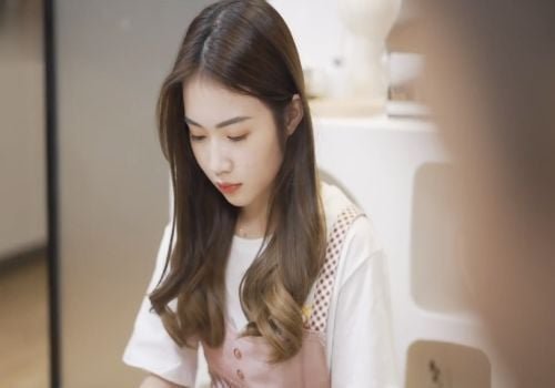 Shen Nana ได้รับการปฏิบัติโดยพี่ชายของเธอ