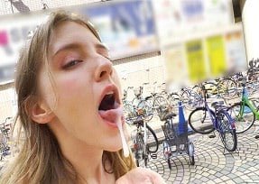 ในภาพยนตร์เรื่องเพศล่าสุด Melody Marks กำลังเดินปารีส